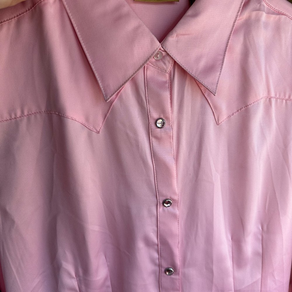 Wrangler pink pearl snap long sleeve with rhinestone buttons
